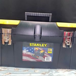 Stanley 19” brand new tool box with tray